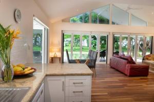 Beachfront on Mission - Absolute Beachfront