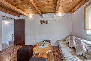 Plitvice Lakes House By The Creek - Happy Rentals