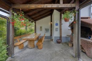 Plitvice Lakes House By The Creek - Happy Rentals