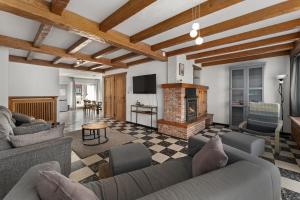 Ruime woning 10p met zonnige tuin & nabij strand