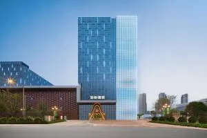 Atour Hotel Nantong Longxin Plaza - Qiwei