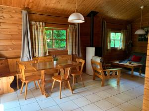 Chalet 17 tournesol Mauroux