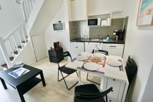 Appartements Cabine de plage n°1 *50m de la mer* : photos des chambres