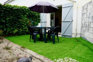 Appartements Cabine de plage n°1 *50m de la mer* : photos des chambres