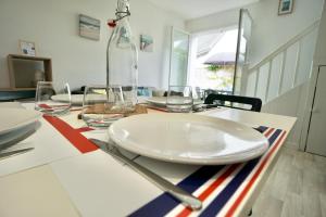 Appartements Cabine de plage n°1 *50m de la mer* : photos des chambres