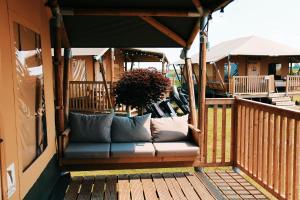 Luxury Lake Lodge