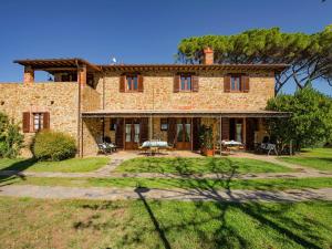 obrázek - Farmhouse with air conditioning private terrace and pool