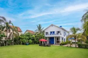 Timeless Elegance by StayVista - Poolside Villa with Lawn & Terrace - كولْكاتا