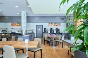 Hotels Holiday Inn Express Strasbourg Centre by IHG : photos des chambres
