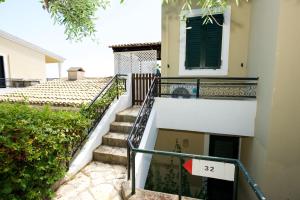 Private Veranda to the Sea New Era Home 32 by New Era