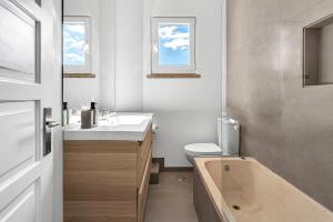 Estrela Panoramic Views by Lisbeyond