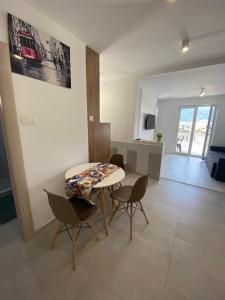 Studio apartment in the city center, Budva
