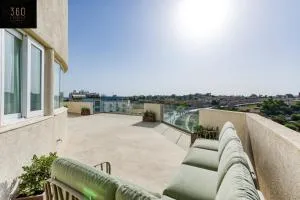 Luxury beautiful penthouse with amazing views & AC by 360 Estates - Misraħ Strejnu