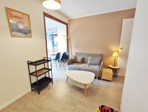 Appartements Le Sentein, T2, centre, parking, jardin, 2 personnes : photos des chambres