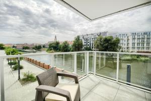 AboutArtApartments - Twin Towers