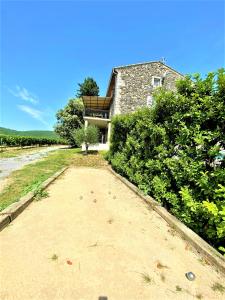 Maisons de vacances Gite 12-14p avec vue piscine chauffee terrain de petanque et jeux exterieurs : photos des chambres