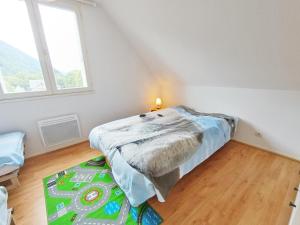 Chez Charlotte, T3 duplex, vue montagne, parking gratuit, ascenseur, 4 personnes