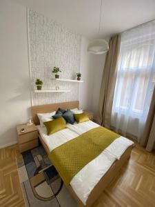 Birdie 3-BDR Apartment