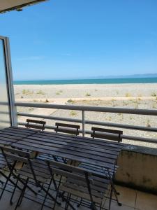 Appartements APPARTEMENT FACE A LA MER 6 PERSONNES : photos des chambres