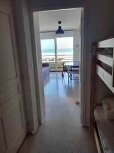 Appartements APPARTEMENT FACE A LA MER 6 PERSONNES : photos des chambres