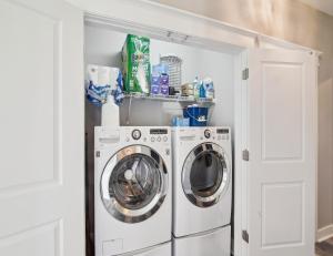 Pointe West 101 - Sunset Sands