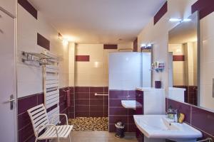 Appartements Gite Les Galets Chantants Saint hilaire du rosier : photos des chambres
