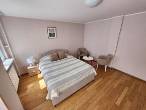 Morning Wood - Panorama