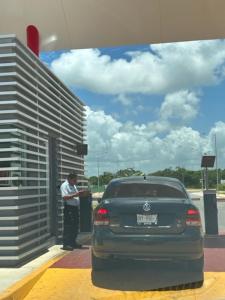 Cancun 16, South 6 Person 3 Rooms 15 min Airport 20 to Beach