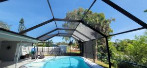 Pool Home on Gulf Gate 5min away from Siesta Key