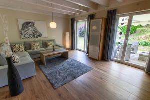Ferienhaus Moselhöhe - 2023 neu renoviert, mit Design-Ausstattung & großem Garten