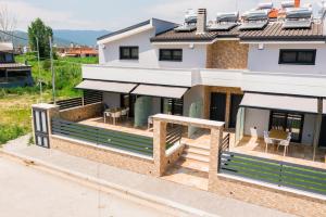 ZAKE LUXE MAISON