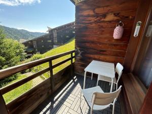 Les Gets - Appartement rénové 3 étoiles, face aux pistes, balcon et parking - FR-1-623-294