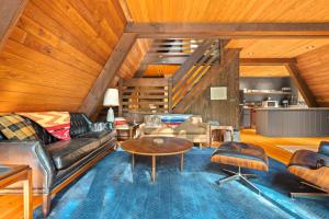 The Wildhood Cabin at Mt Hood