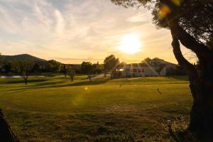 Appartements Magnifique vue lac au Golf de Pont-Royal : photos des chambres