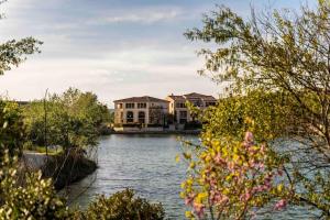 Appartements Magnifique vue lac au Golf de Pont-Royal : photos des chambres