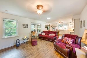 Quaint Elysburg Cottage Walk to Knoebels Resort!