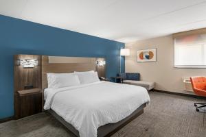 Standard King Room room in Comfort Inn Greencastle