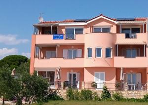 Apartmani Brkic - Seaview apartments - Sand beach
