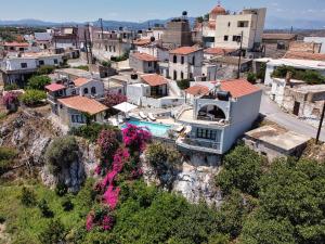 Elia Woodstone Houses