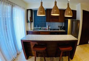 Lively condo in Zihua!