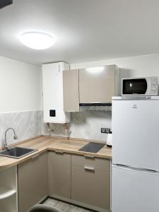 MIAMO apart вулиця Кучера 24