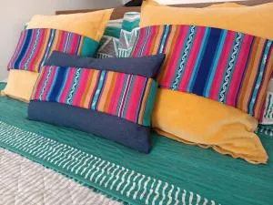 Hospedaje Iquiña Habitacion con baño privado, a 8 minutos en vehículo hacia el terminal de buses de Alto Hospicio, estacionamiento gratuito - 皮卡