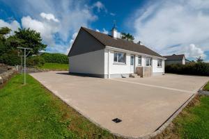 Bradleys Cottage Creeslough