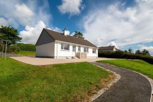 Bradleys Cottage Creeslough