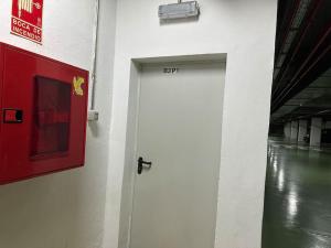 Tranquilo y cerca del mar con parking privado