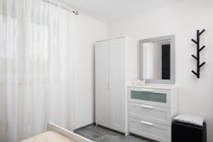 Apartments with parking space Valbandon, Fazana - 7227