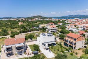 Apartments by the sea Betina, Murter - 20450