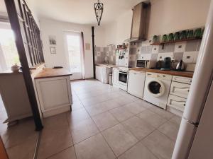 Maisons de vacances Bright apartment in Saint Ambroix near amenities : photos des chambres