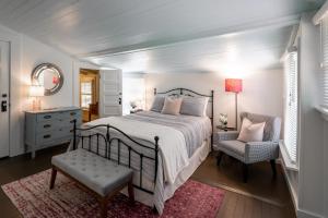 Standard Double Room room in Beechwood Inn