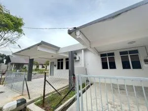 nearby Umt unisza Airport drawbridge Enzo Homestay Gong badak Kuala Terengganu - Kampong Banggol Binjai